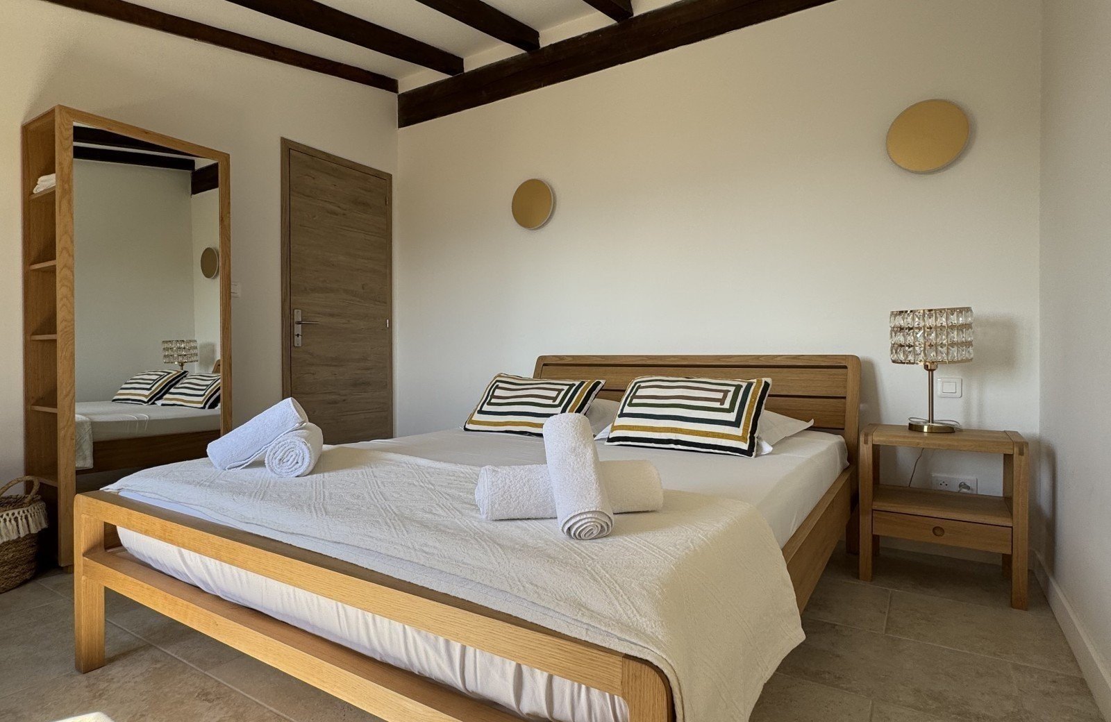 Opgemaakte slaapkamer - fotografie tips Basic Travel