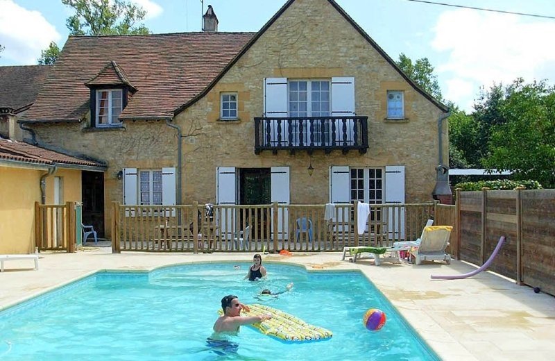 74982 f24048huisenzwemb