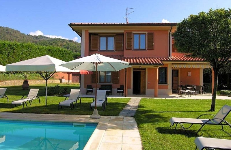 75011 i05066huisenzwemb2