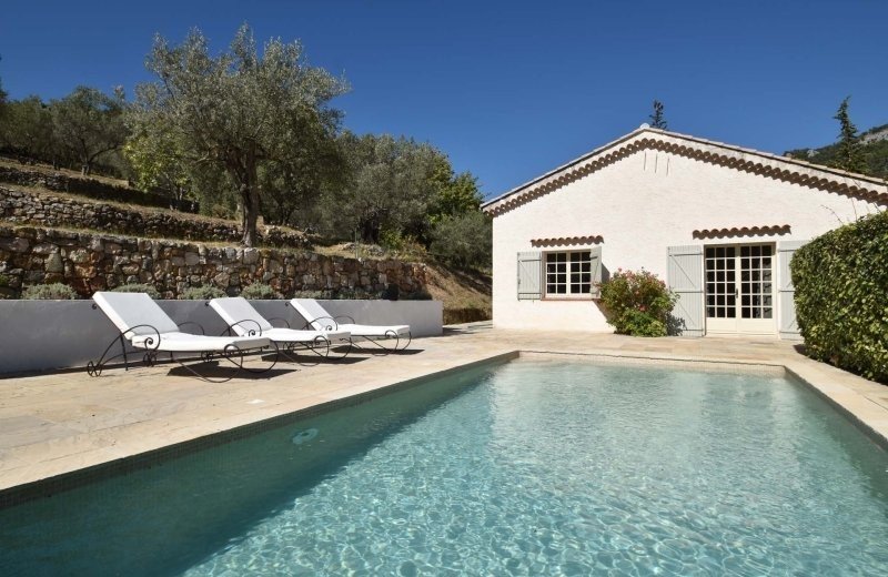 75399 f83270zwembadenhuis