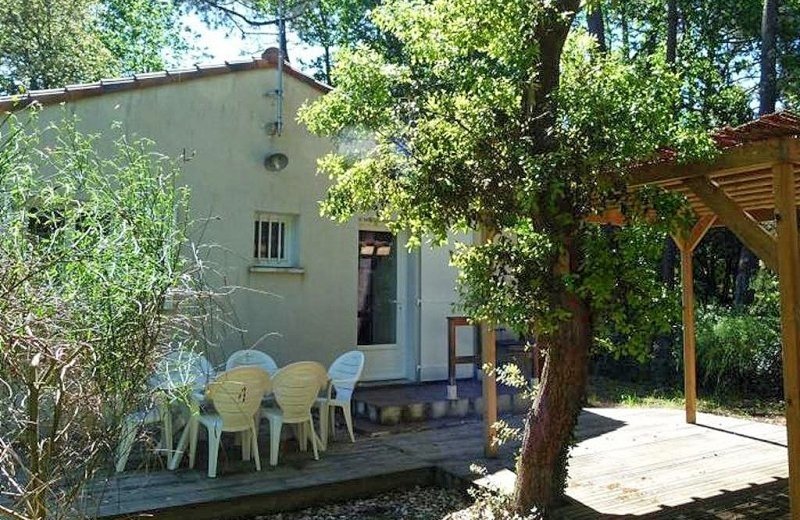 76394 f85041huisachter1