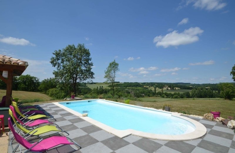 76842 f47035zwembadenuitzichtthumb2