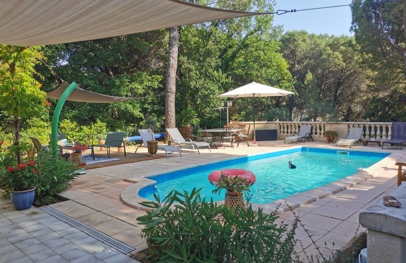 77103 F26.094 2 R (6)