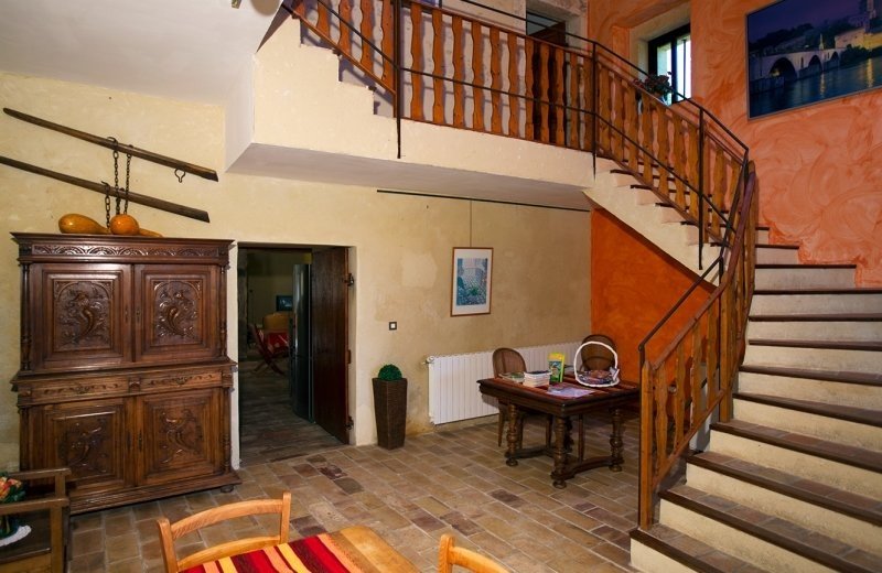 82452 mas lou geneste salon